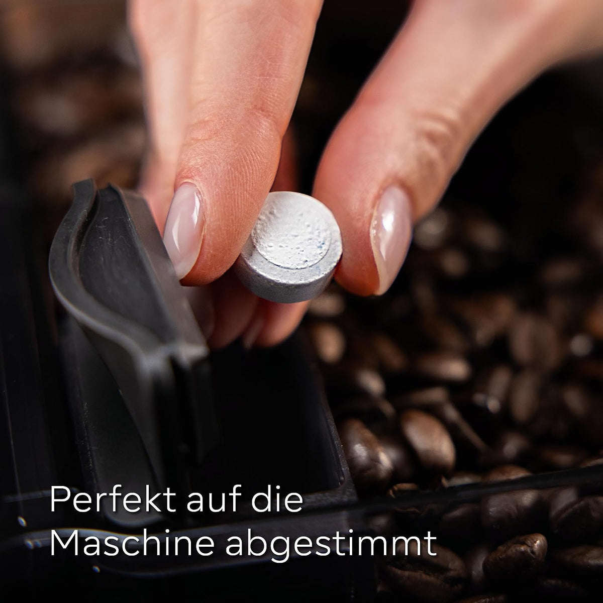 SIEMENS TZ80003A Pflegeset – 10 Reinigungstabletten & 6 Entkalkungstabletten für EQ Kaffeevollautomaten